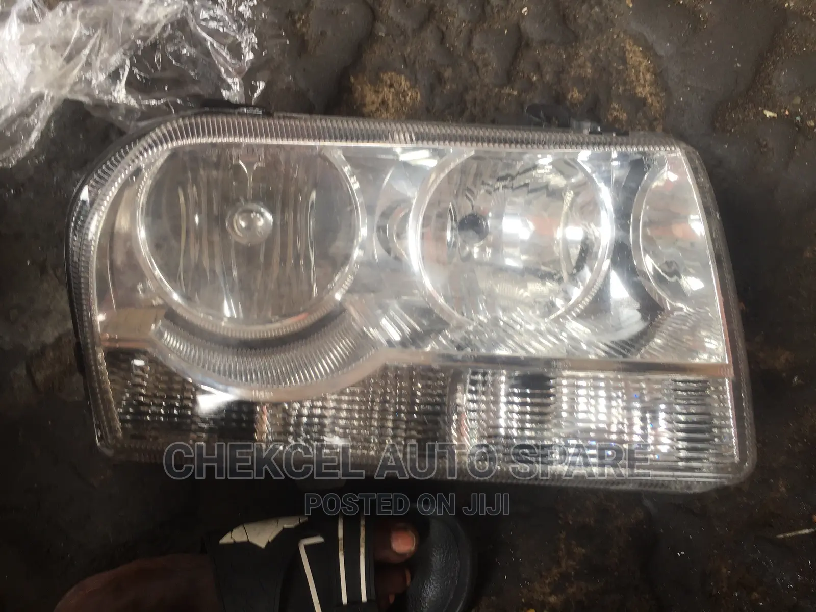 Headlights Chrysler 300c