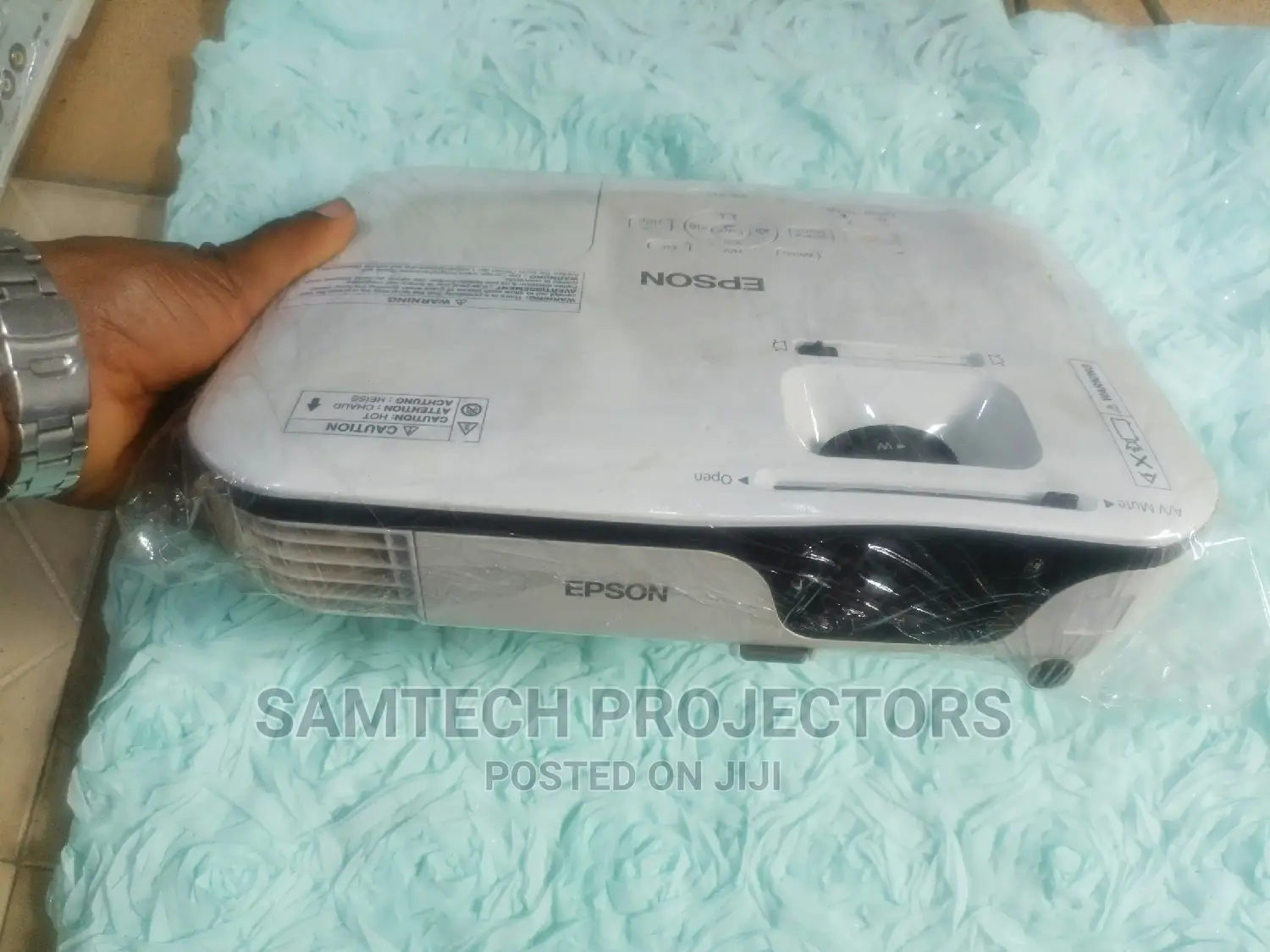 London Used Epson Projector in Lekki/Ajah,Fastac and Ikeja