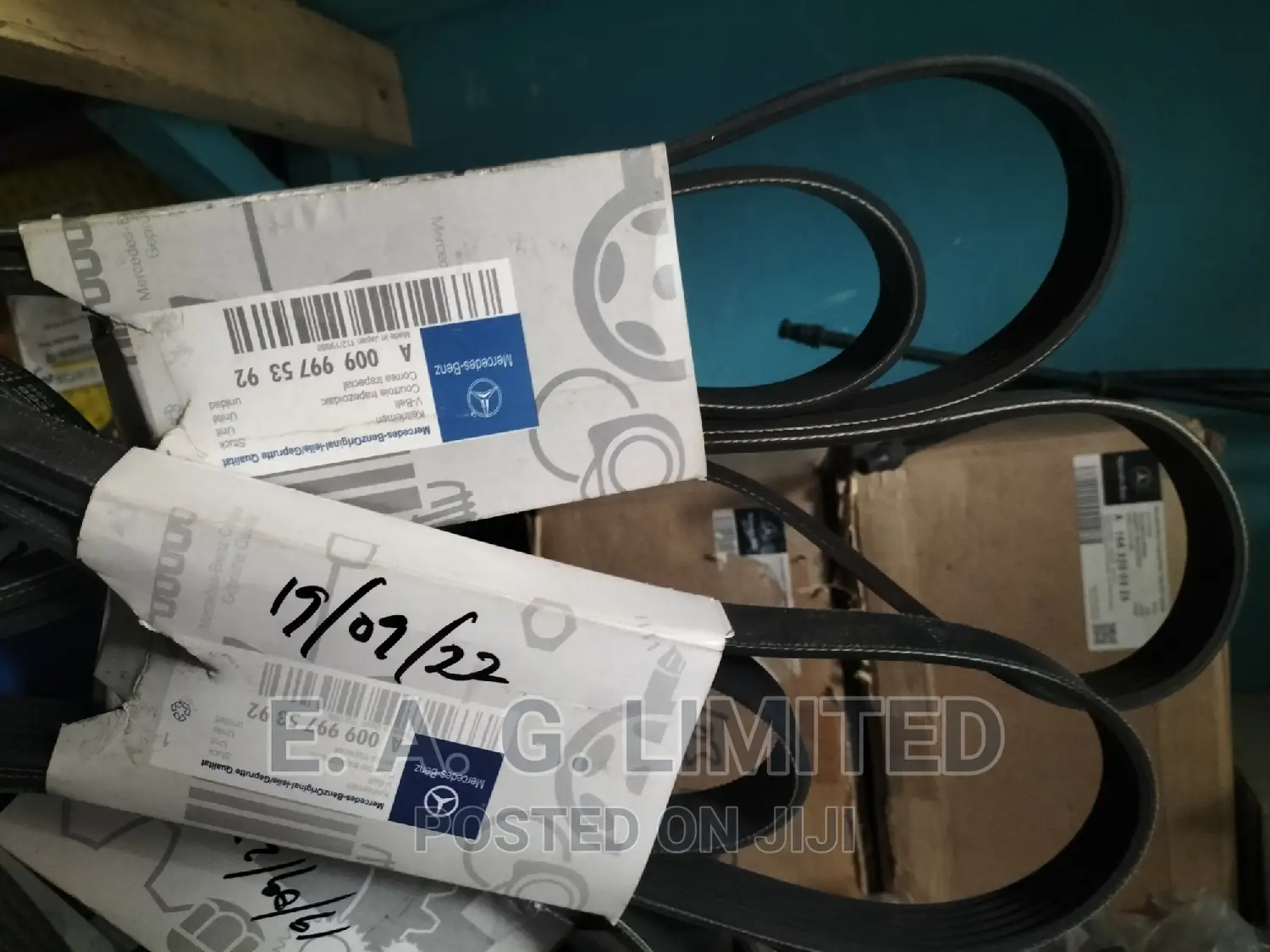 0099975392 - V-Belt, v-Belt OE Number by MERCEDES-BENZ