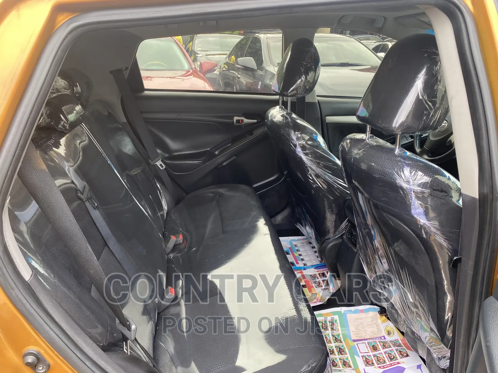Toyota Matrix 2010 Gold