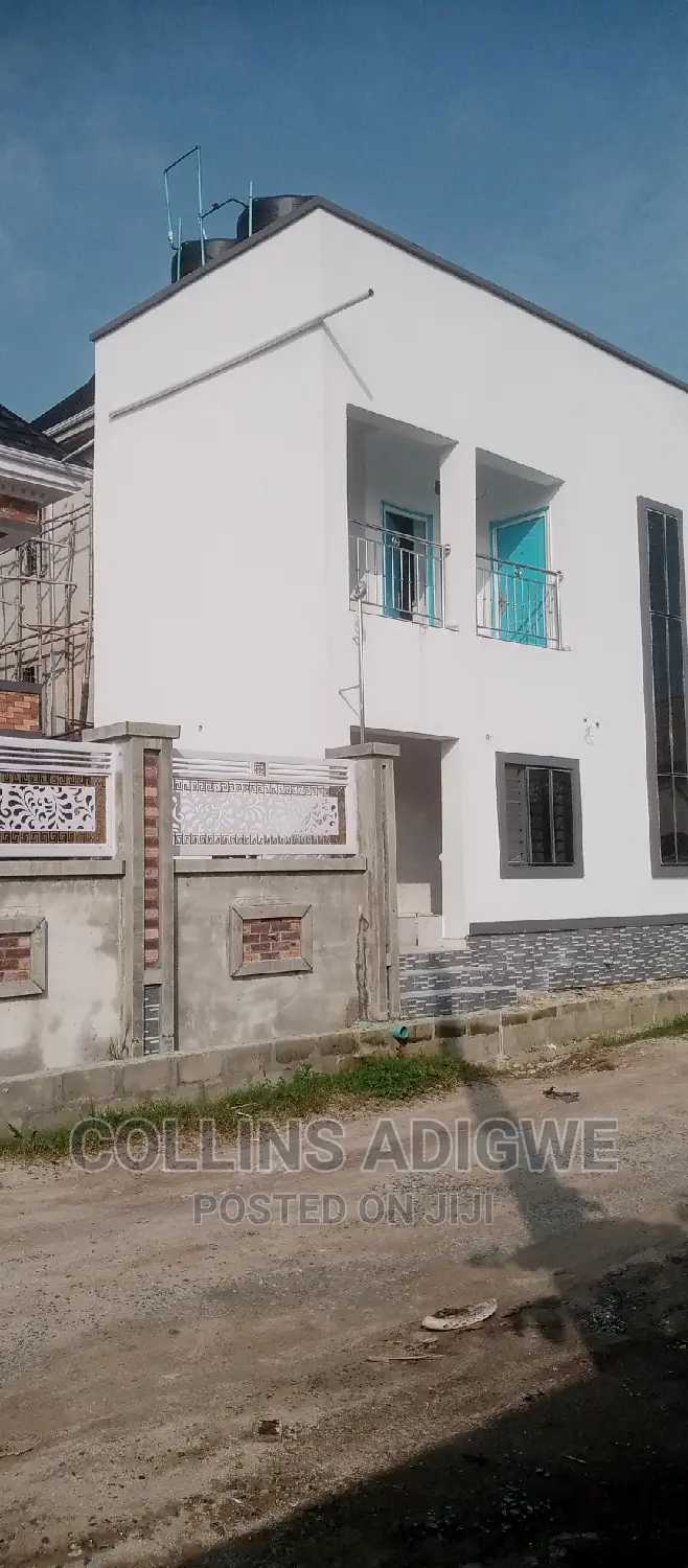 4bdrm Duplex in Meadow Estate, for sale
