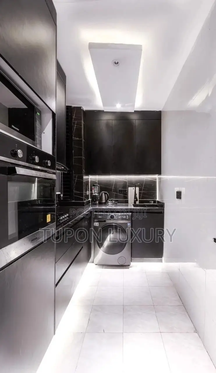 Luxury 2 Bedroom Apartment Available