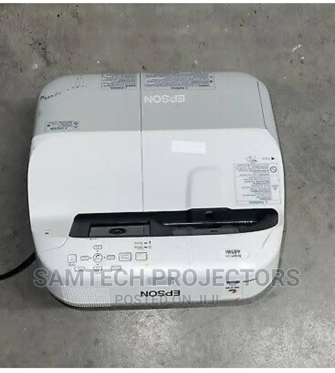London Used Ultra Short Throw Projector for Classrooms