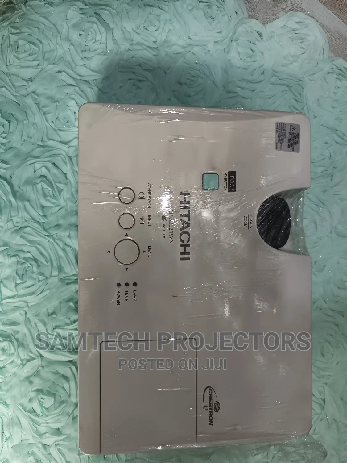 Portable Projektor for Your Presentation (Hitachi) Direct UK