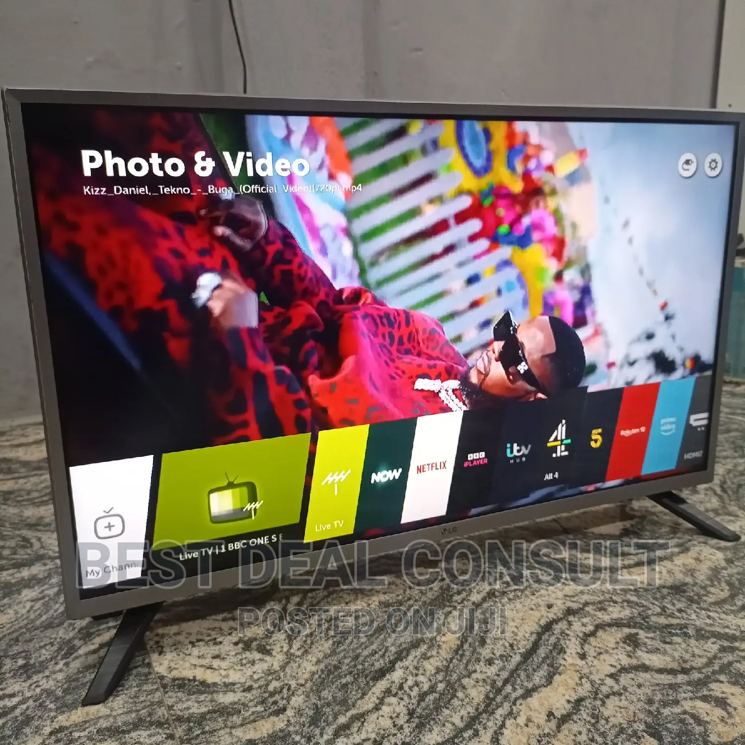 LG Uhd 32inches TV