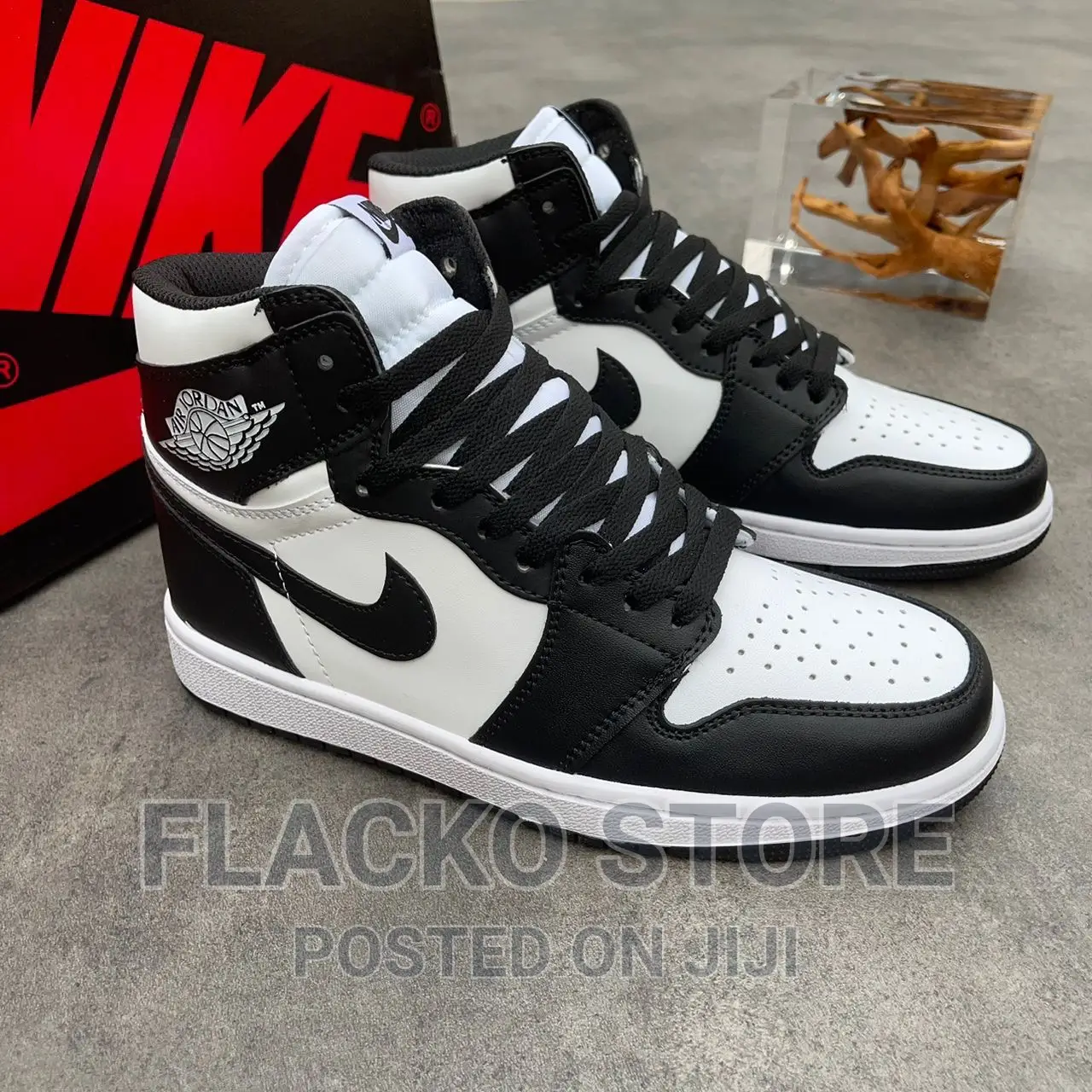 Original Nike Air Jordan 1 Panda Hightop Sneakers