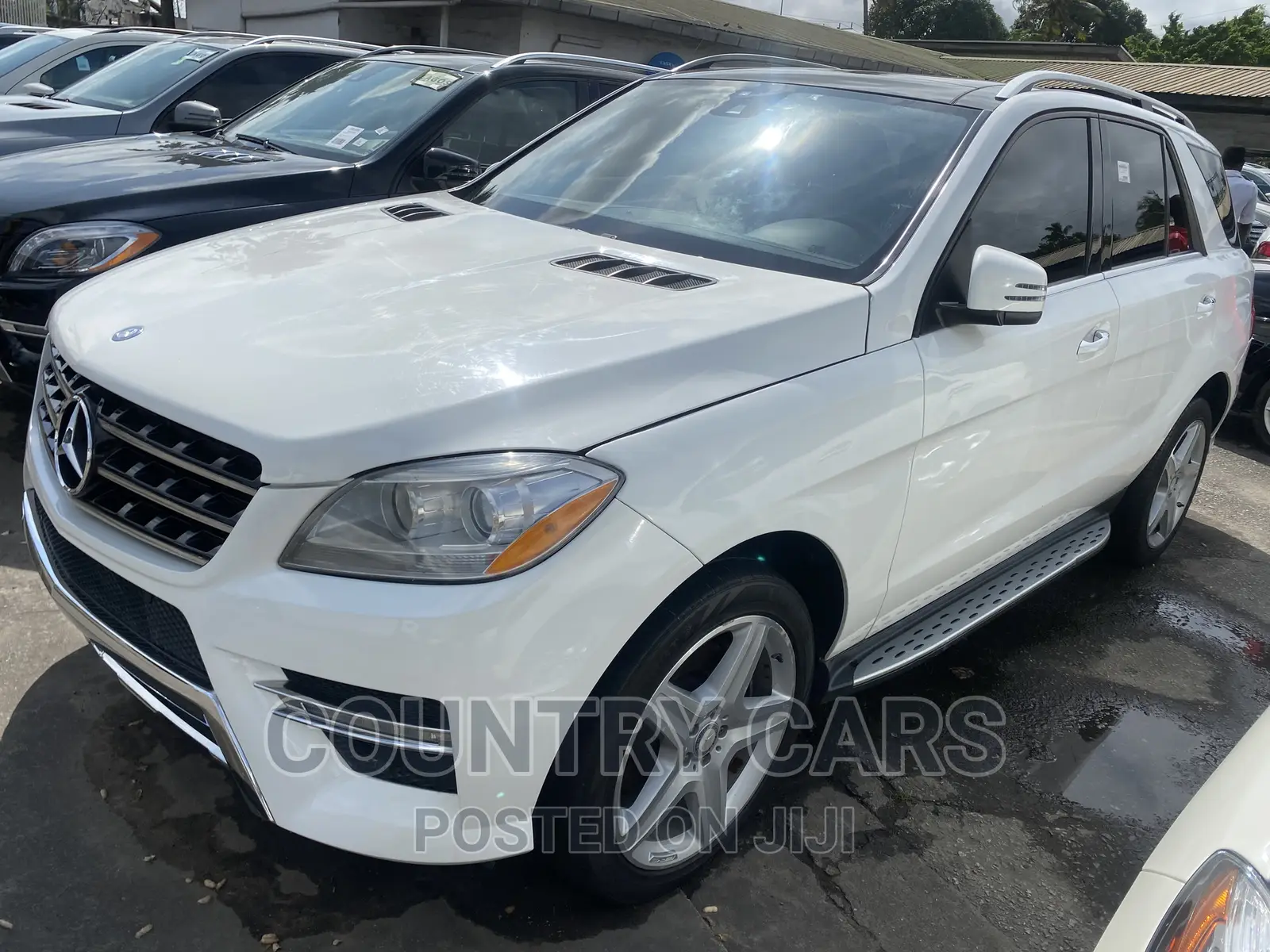 Mercedes-Benz M Class 2014 Off white