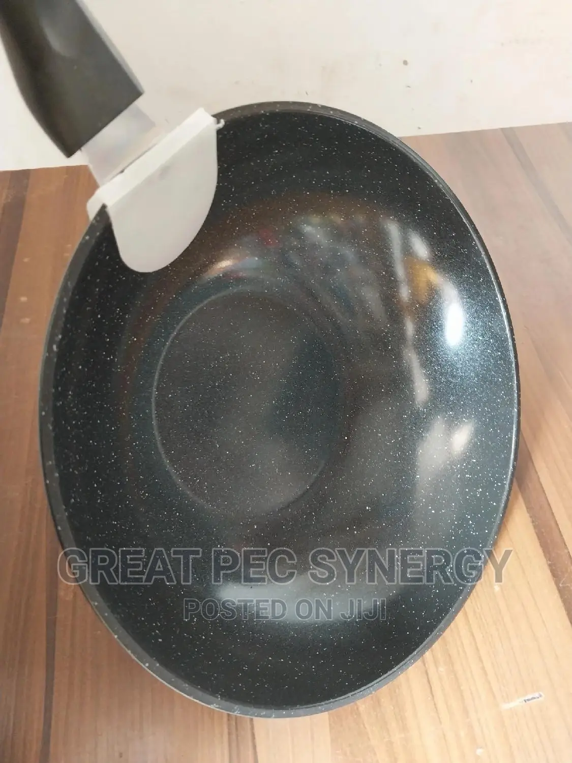 Deep Nonstick Fry Pan - 30cm Woks