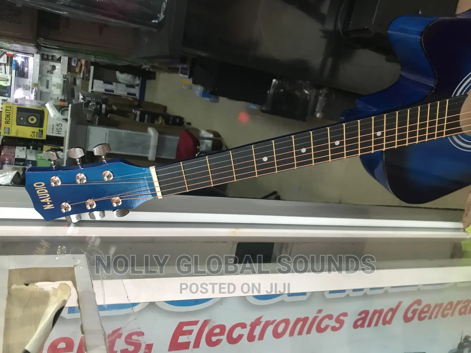 38 Inches Box Guiter