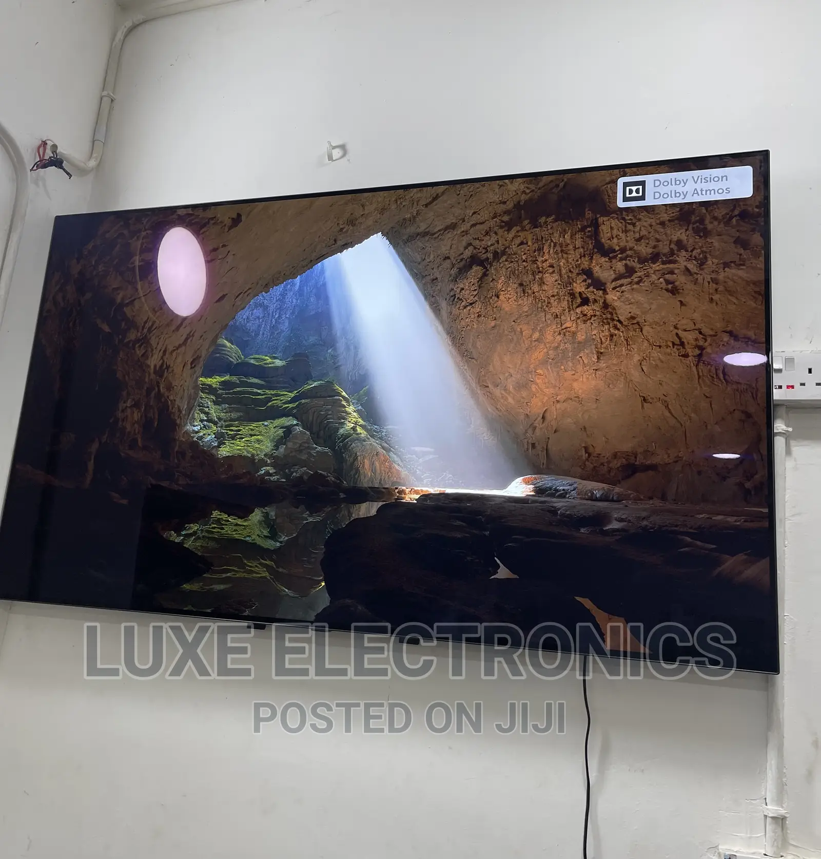65 Inches LG OLED Ai Thinq Smart Tv Foreign Used