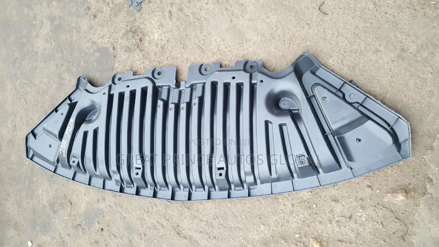 Under Bumper Dust Cover for GLK350/ W204 4matic