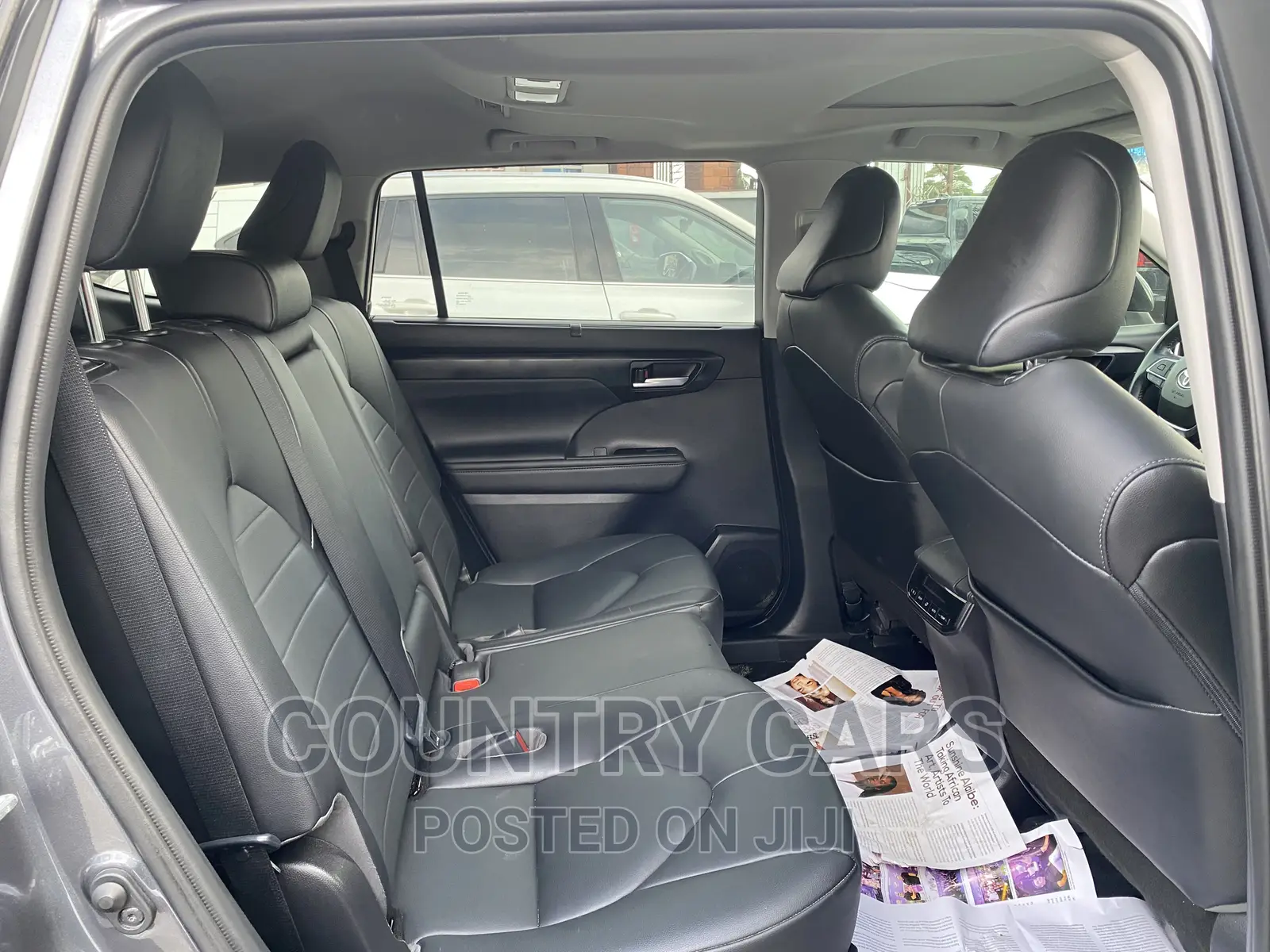 Toyota Highlander XLE 2022 Gray