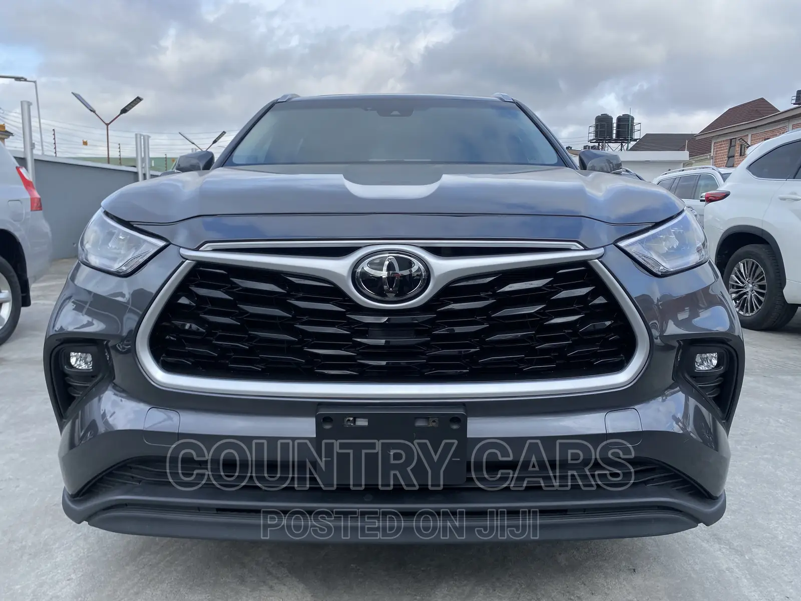 Toyota Highlander XLE 2022 Gray