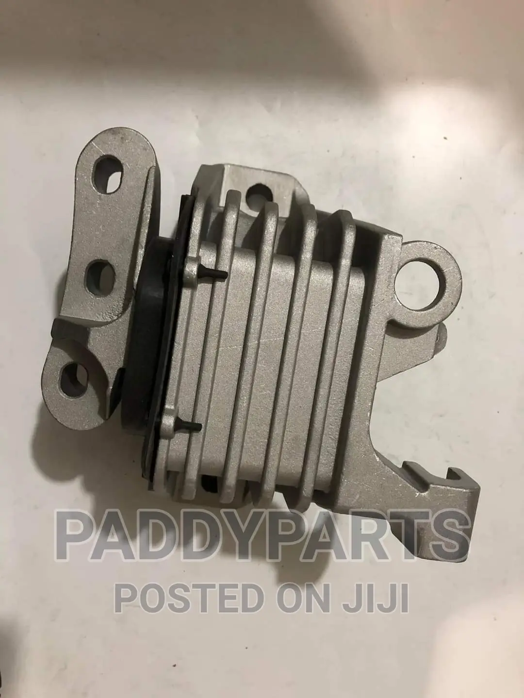 Jeep Cherokee Engine Mount