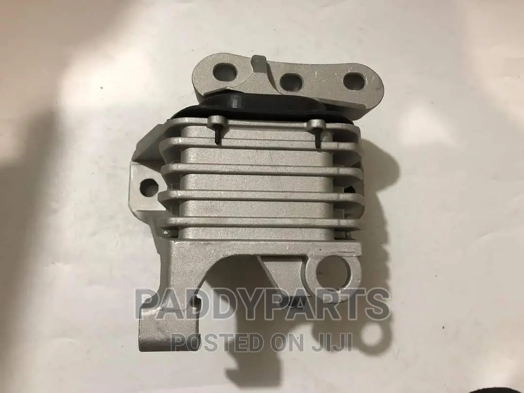 Jeep Cherokee Engine Mount