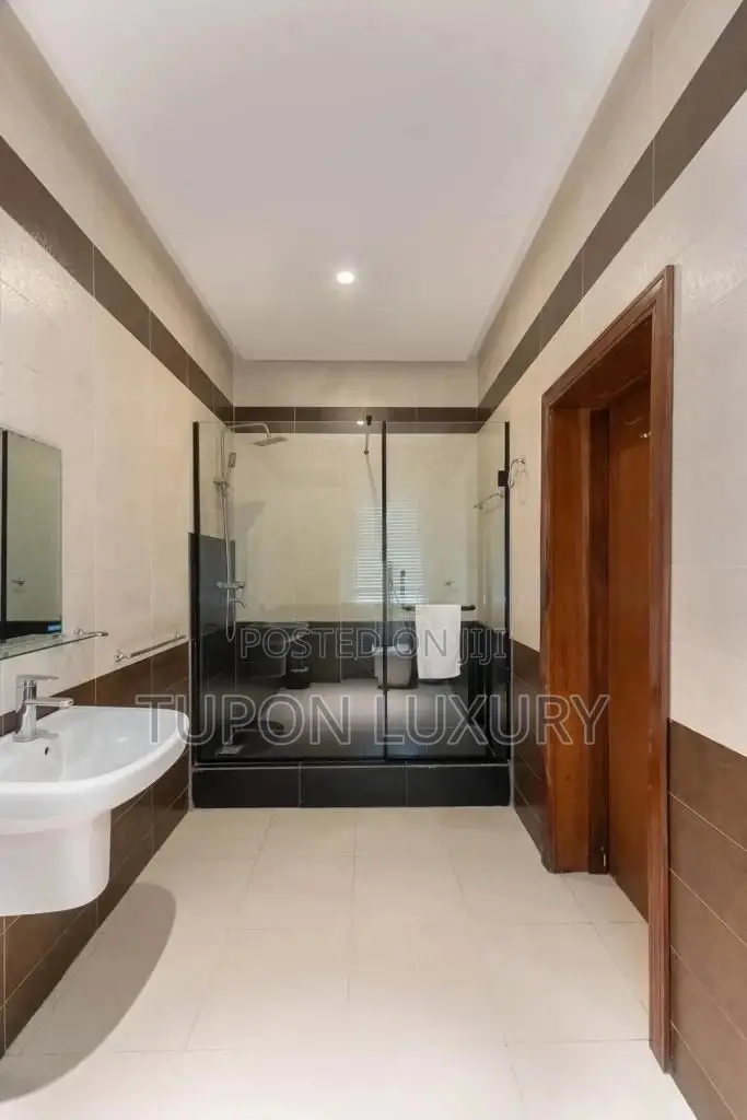 3bedroom With Snooker in Lekki Phase1