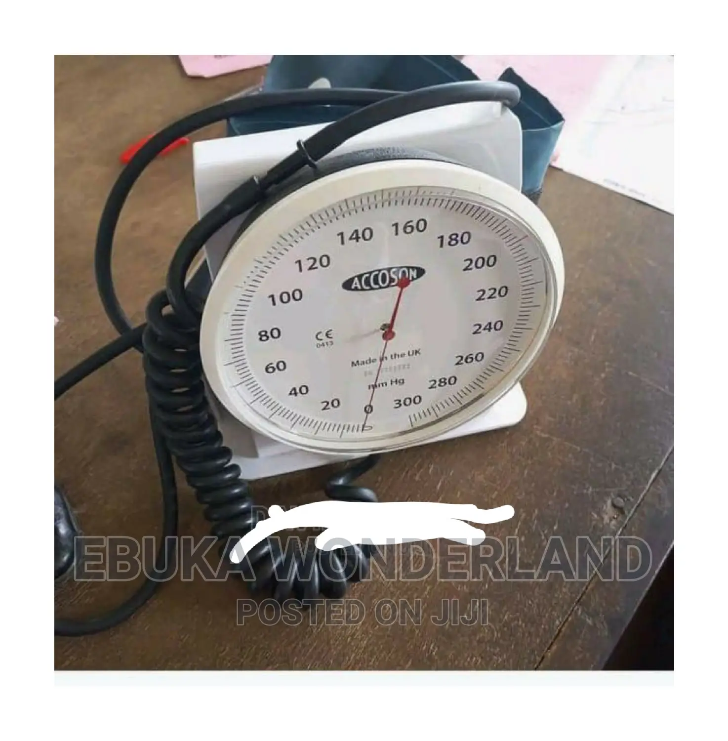Accuson Round Face