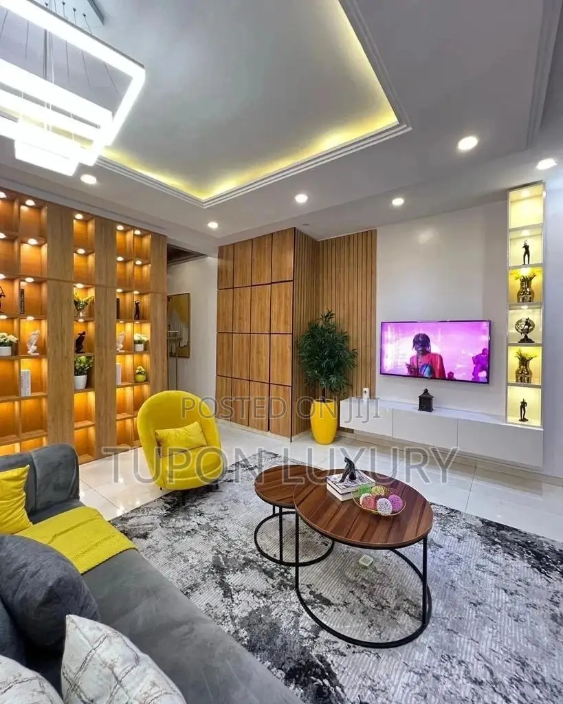 Tastefully Furnished 1 Bedroom Apartment