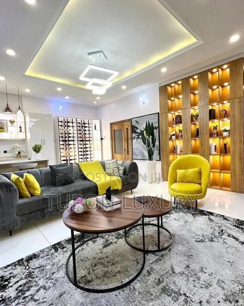 Tastefully Furnished 1 Bedroom Apartment