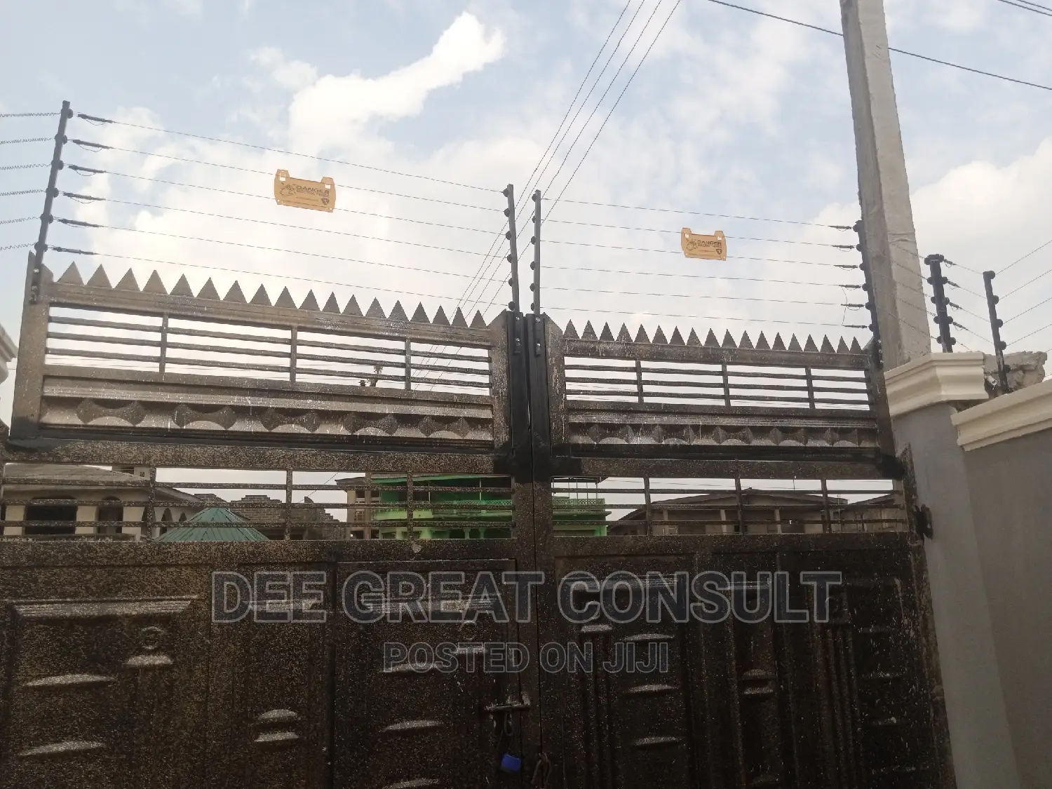 Electrified Fence, Electric Barrier, Electric Fencing