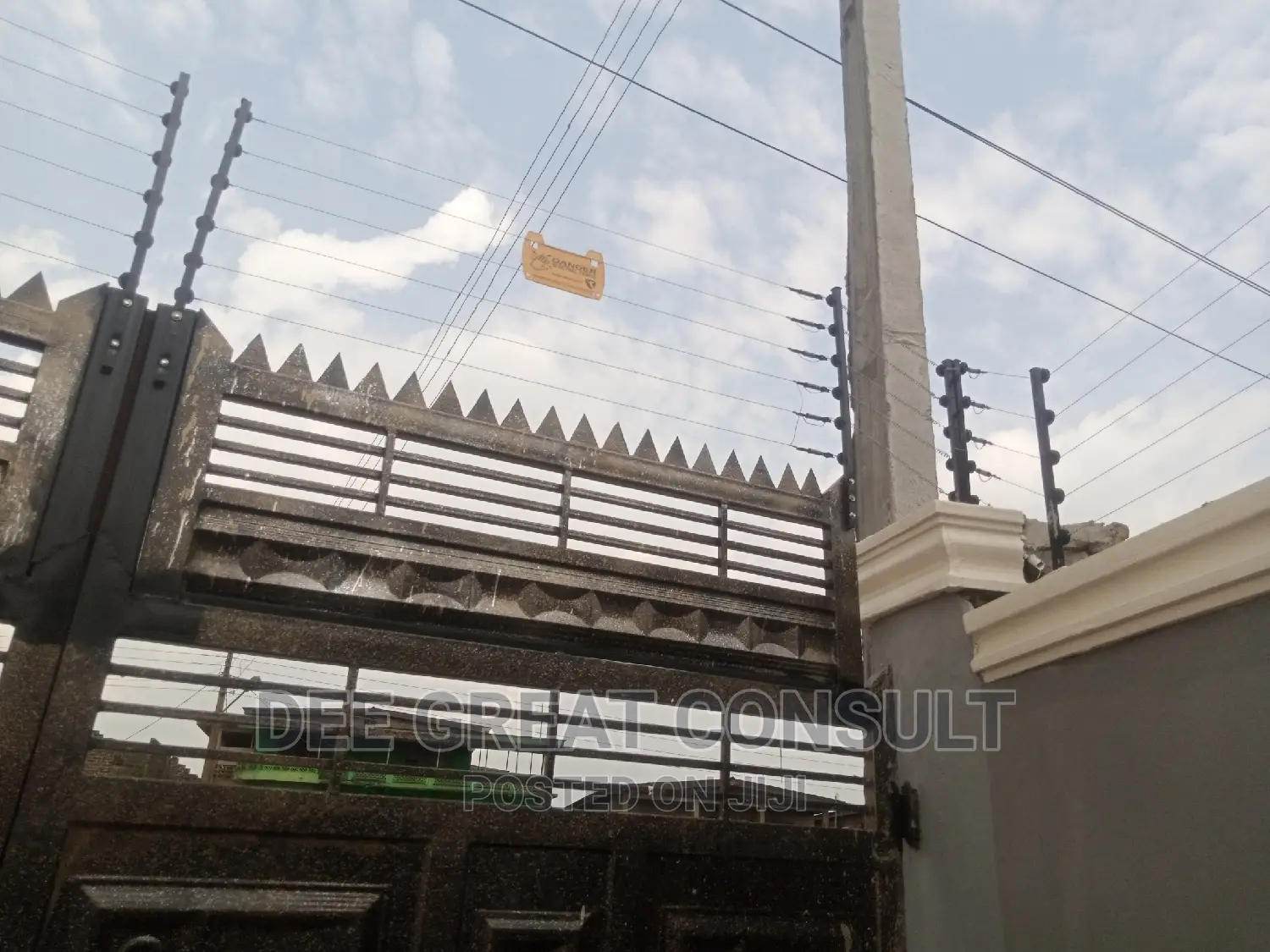 Electrified Fence, Electric Barrier, Electric Fencing