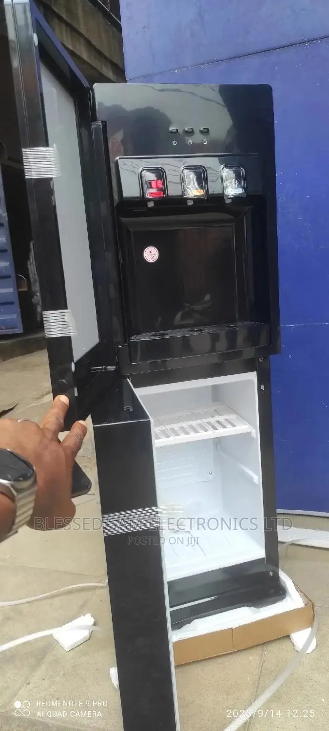 Maxi Water Dispenser Top Loader ( Hot and Cold ) With Fridge
