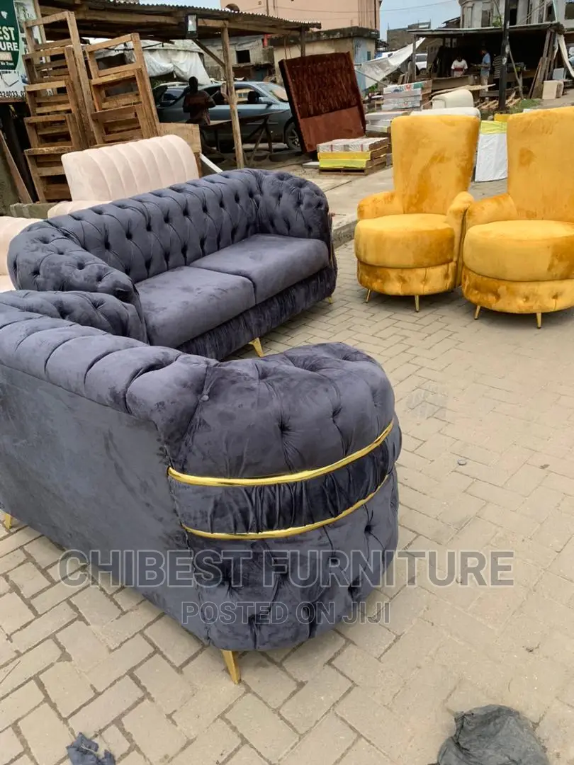Quality Complete Set of 7 Seaters Upholstery Padded Chair