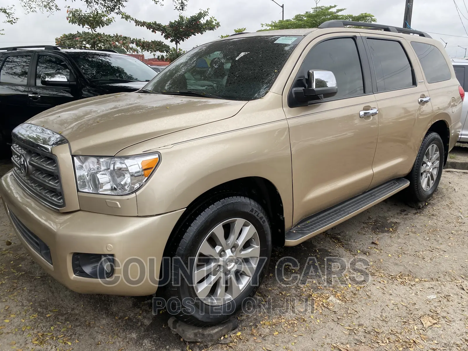 Toyota Sequoia 2015 Gold