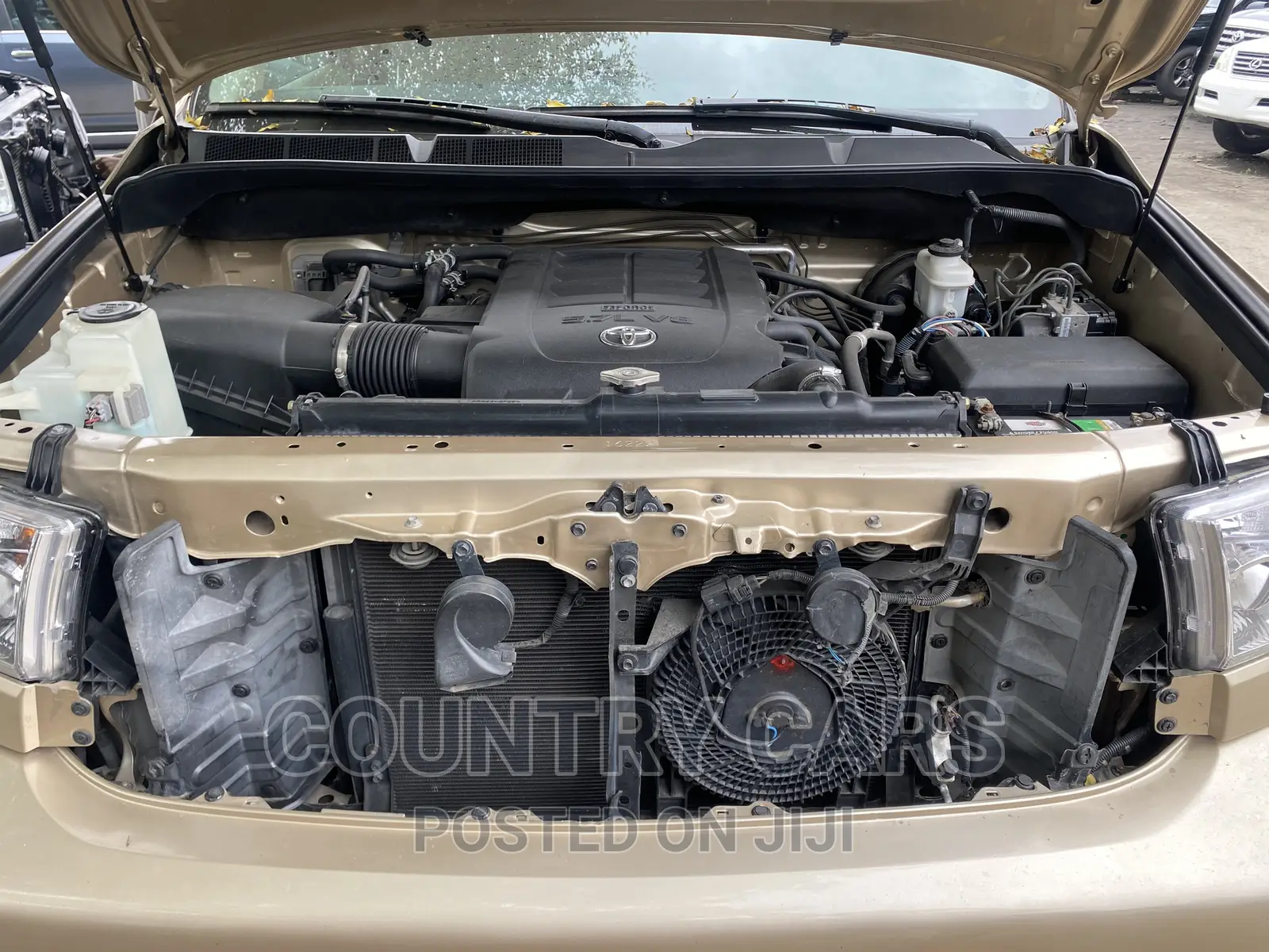 Toyota Sequoia 2015 Gold