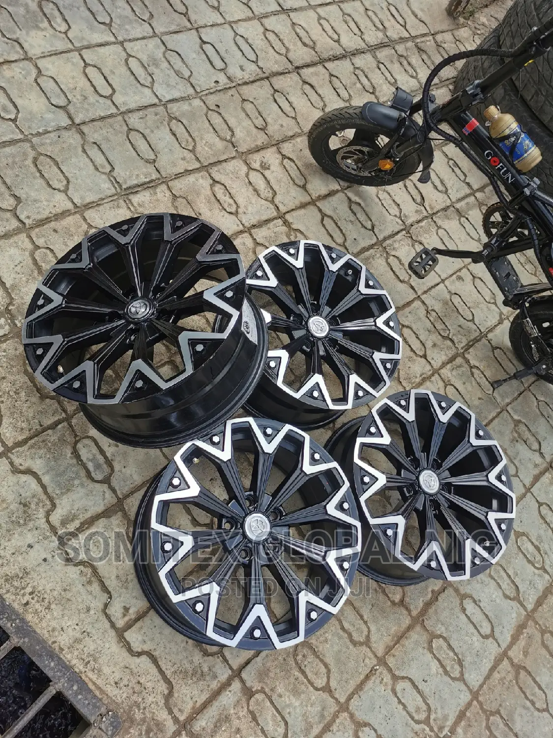 17inch Alloyed Rim Camry!