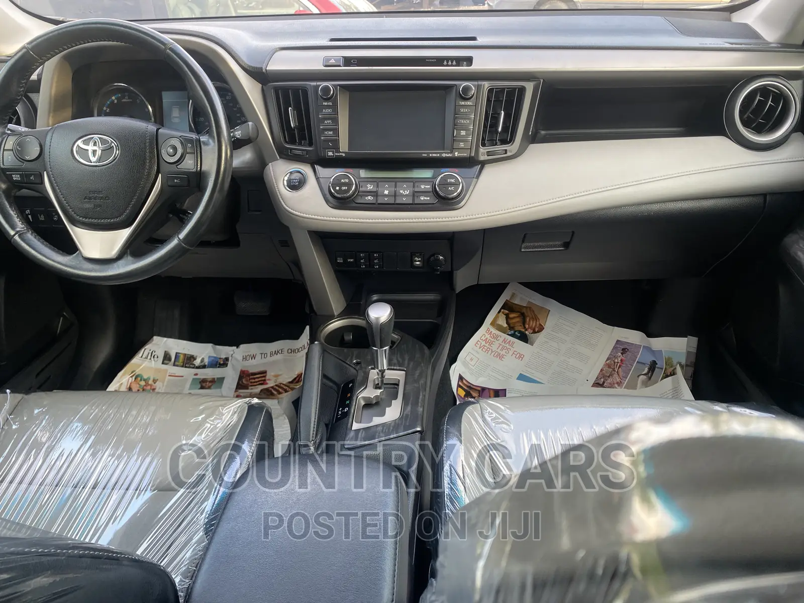 Toyota RAV4 Platinum AWD (2.5L 4cyl 6A) 2017 Gray