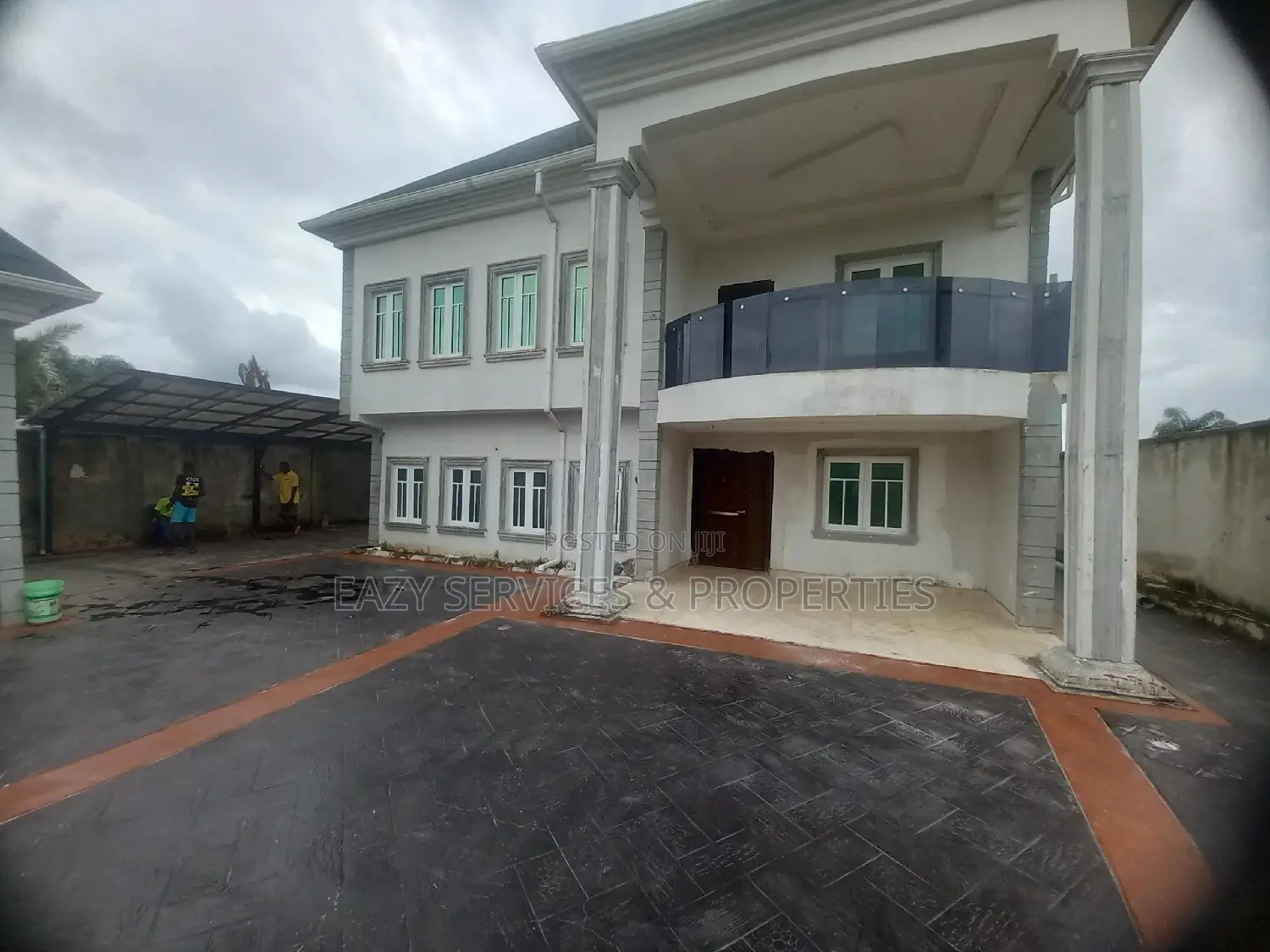 8bdrm House in Awoyaya for sale