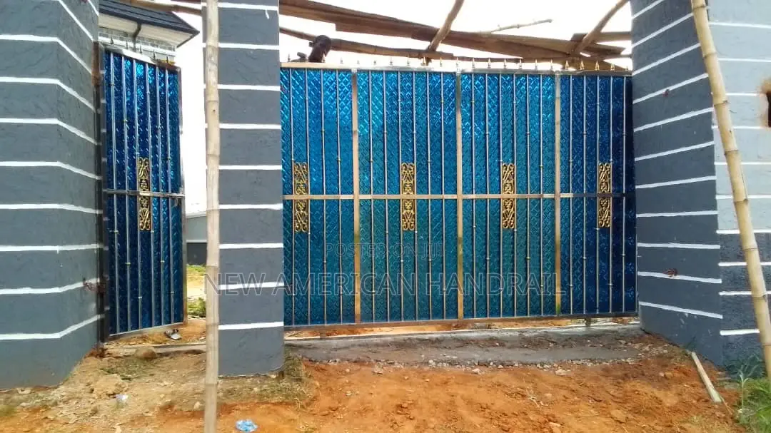 Strong and Durable Gates With Latest Designs for Your Hom