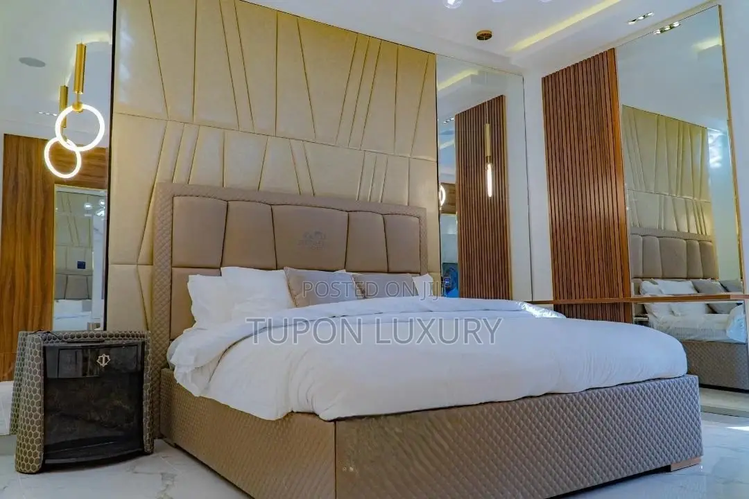 Luxury 4 Bedroom Apartment Inside BANANA ISLAND