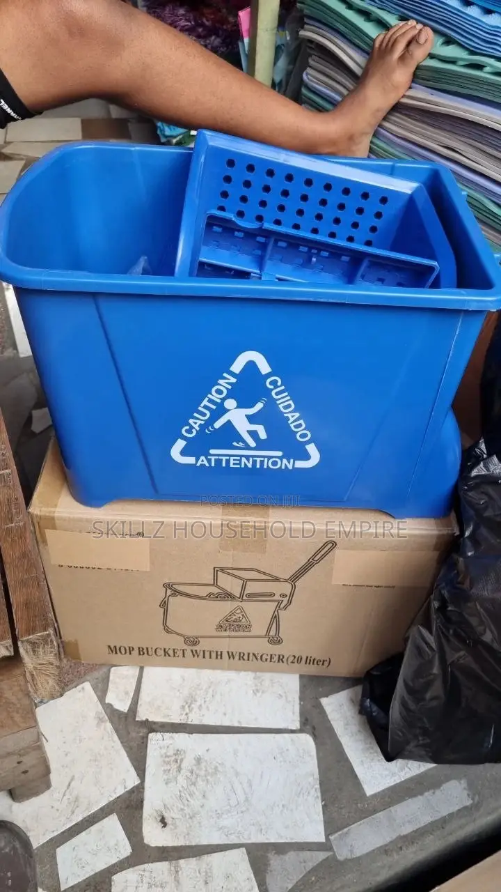 Industrial Mop Bucket With Wringler