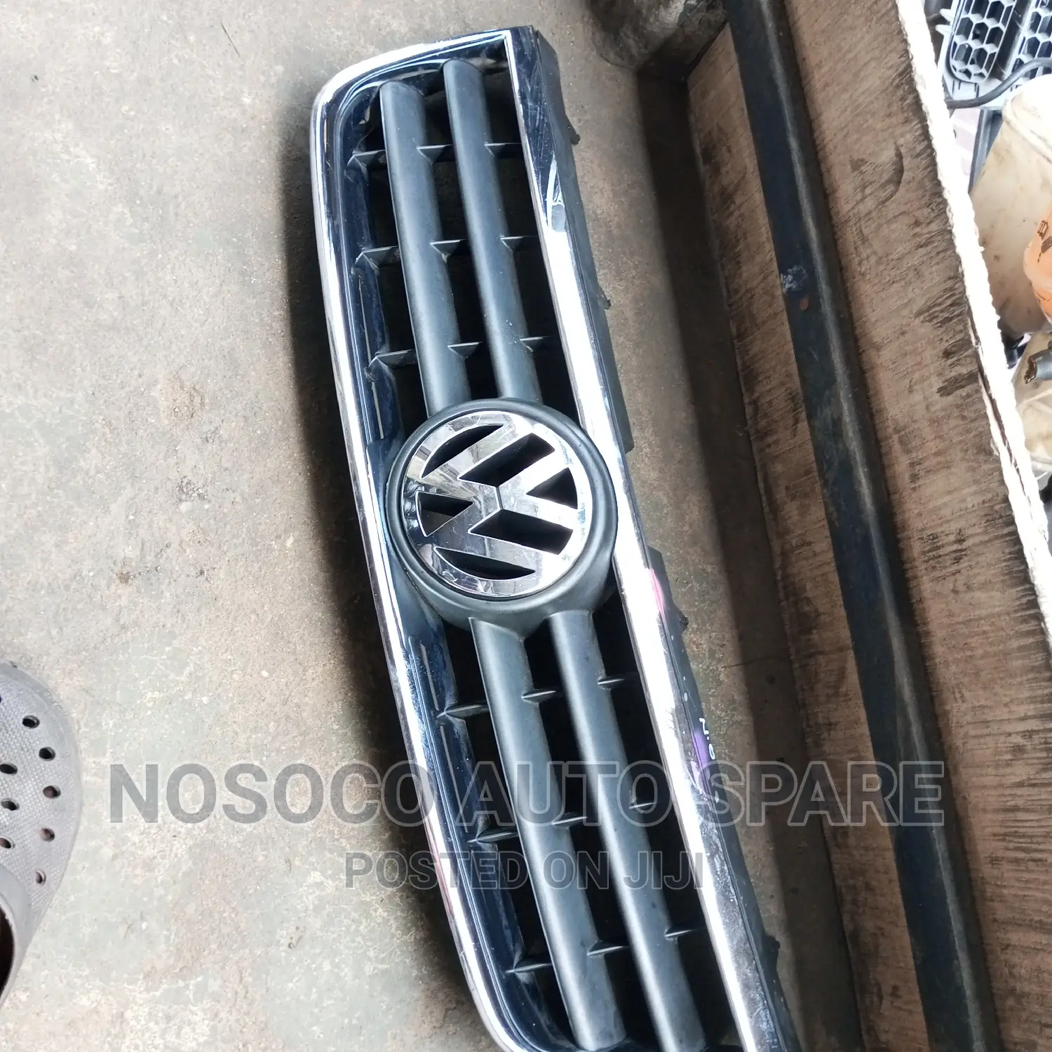 Front Grill Touareg 2005