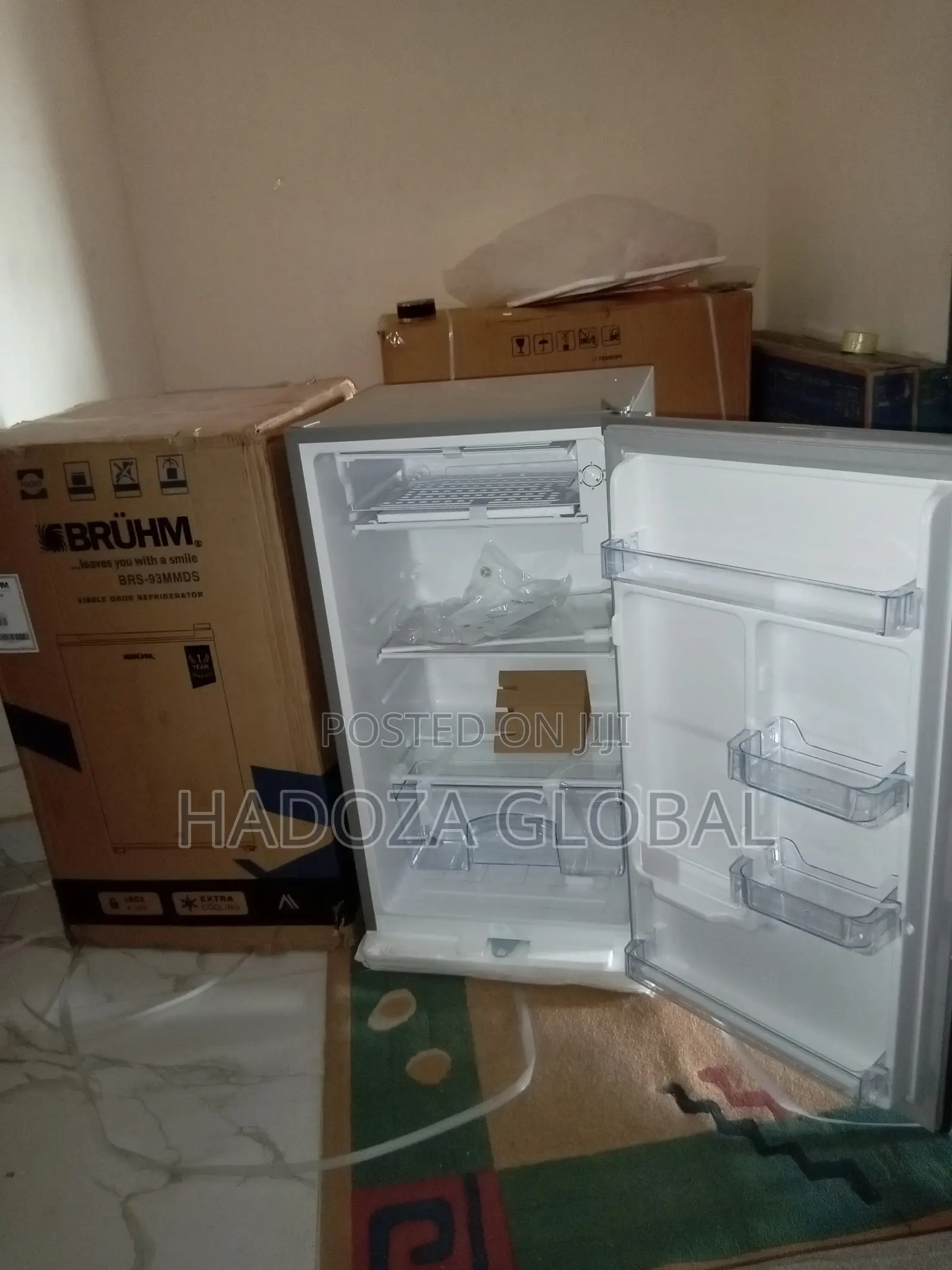 Efficient LG Refrigerator( 95litrs) Gs141sq