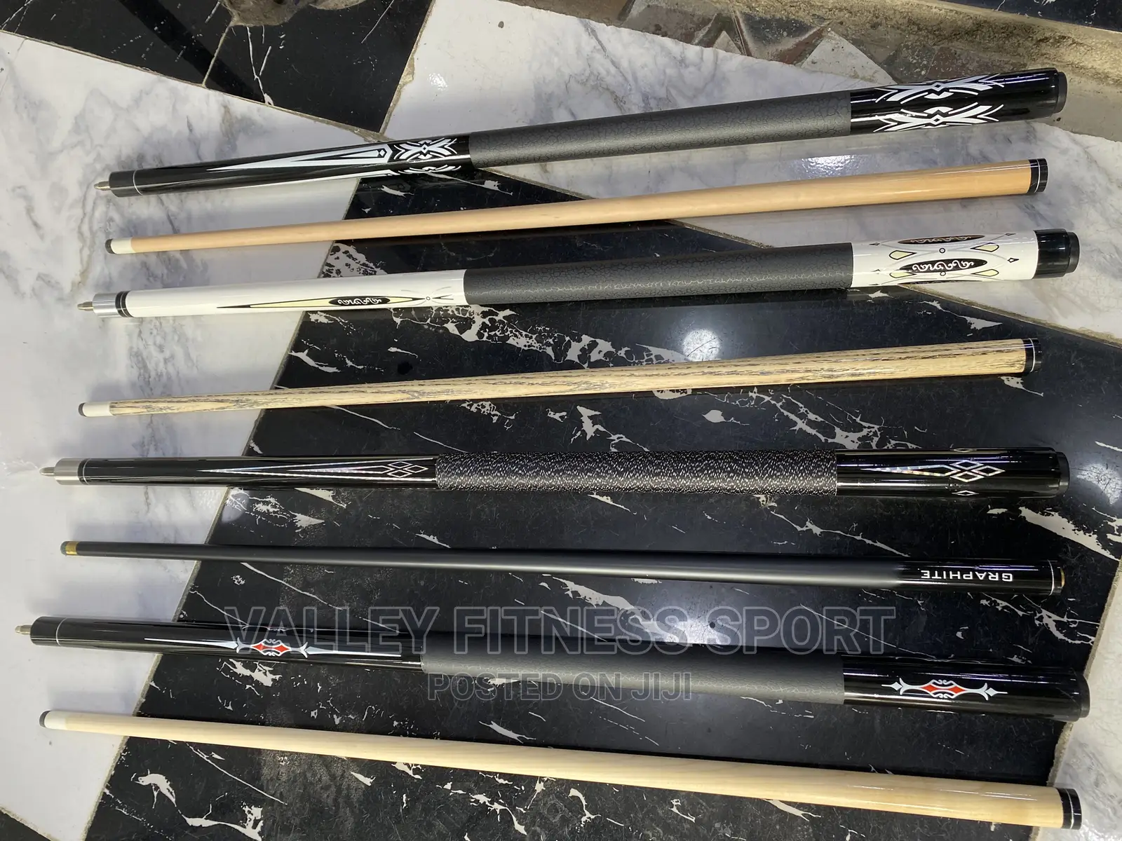 Cue Stick (Big Mouth)