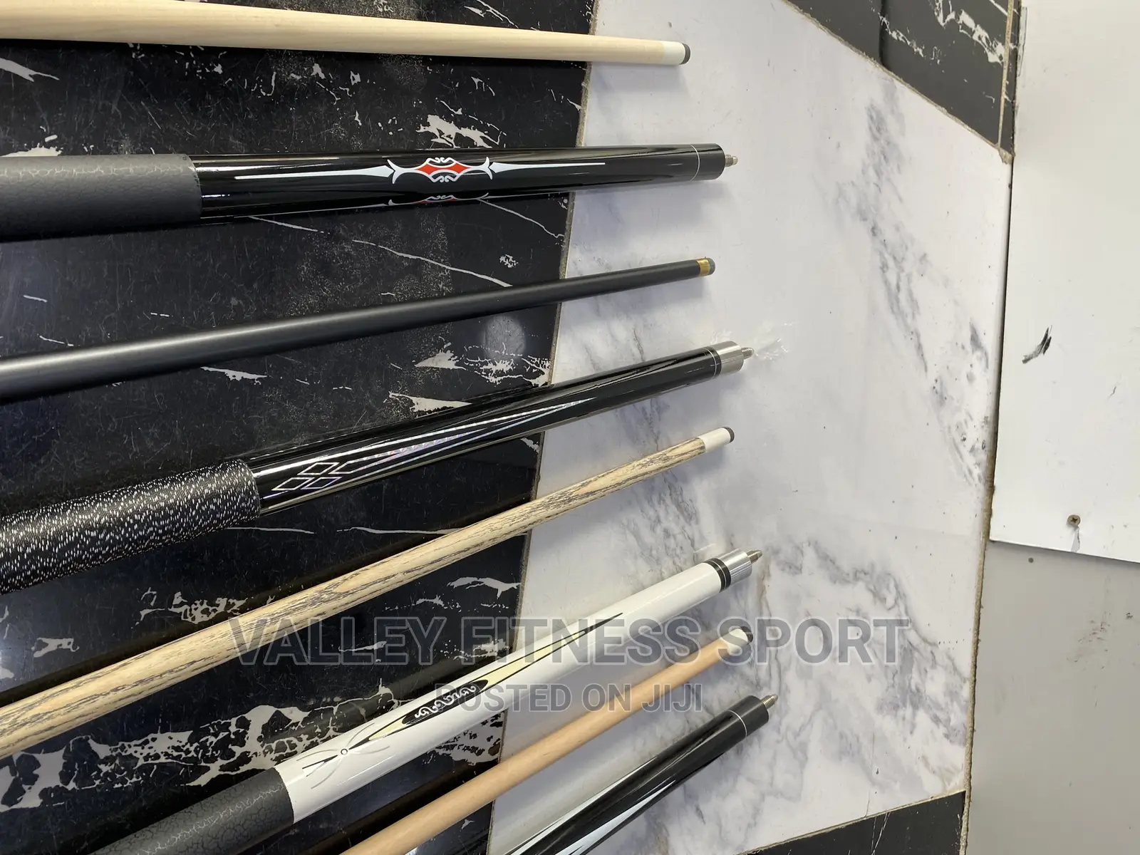 Cue Stick (Big Mouth)