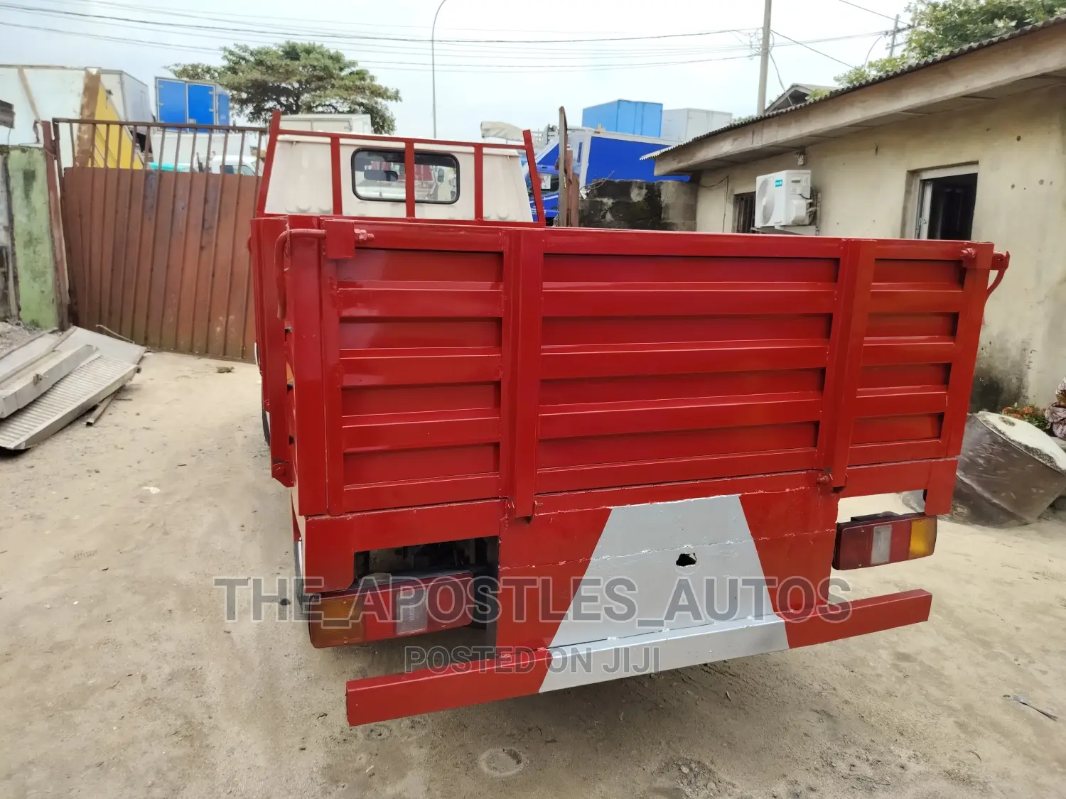 Toyota Dyna 100 (4 Tyres)