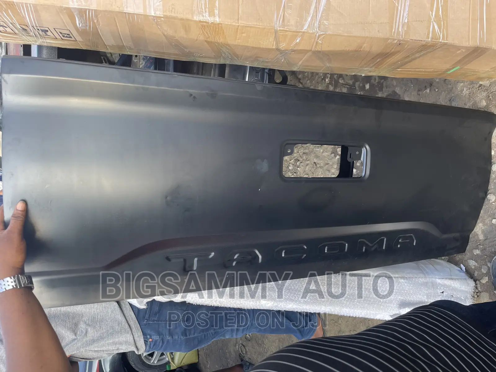 Toyota Tacoma 2017 / 2018 Boot / Tailgate / Tailboard