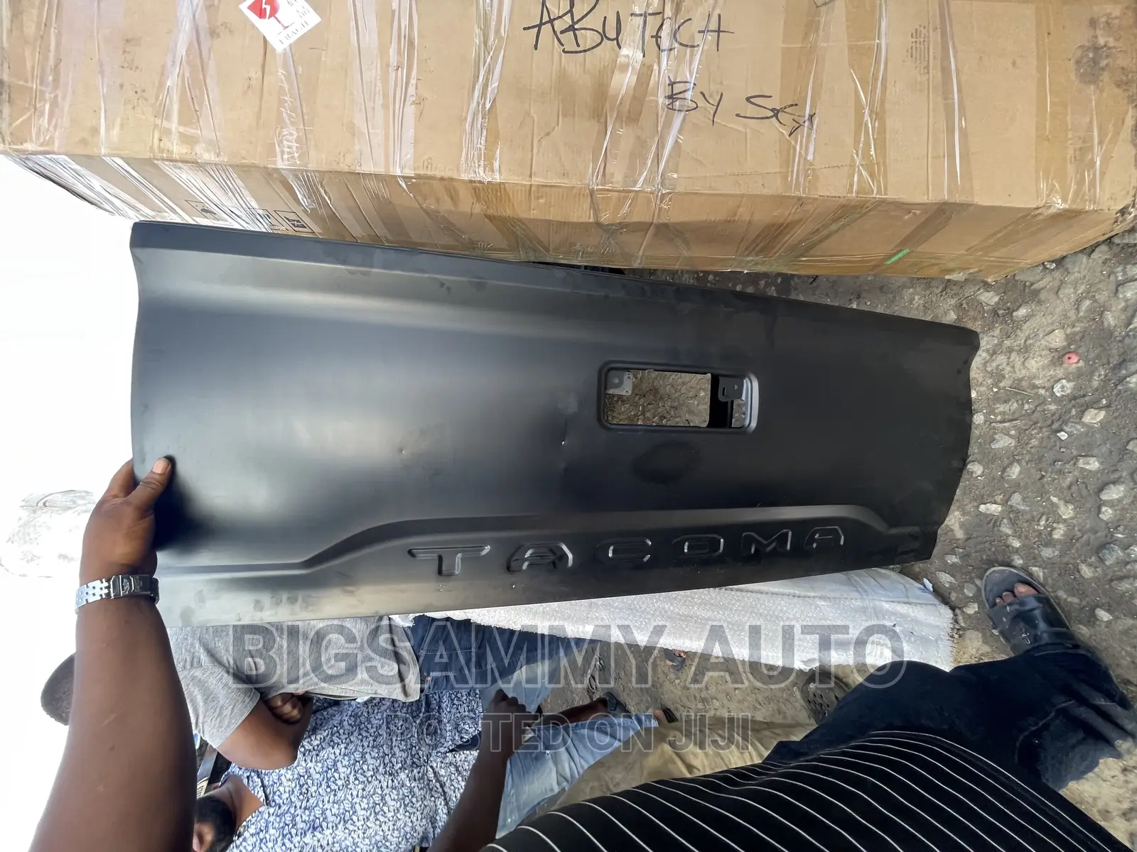 Toyota Tacoma 2017 / 2018 Boot / Tailgate / Tailboard
