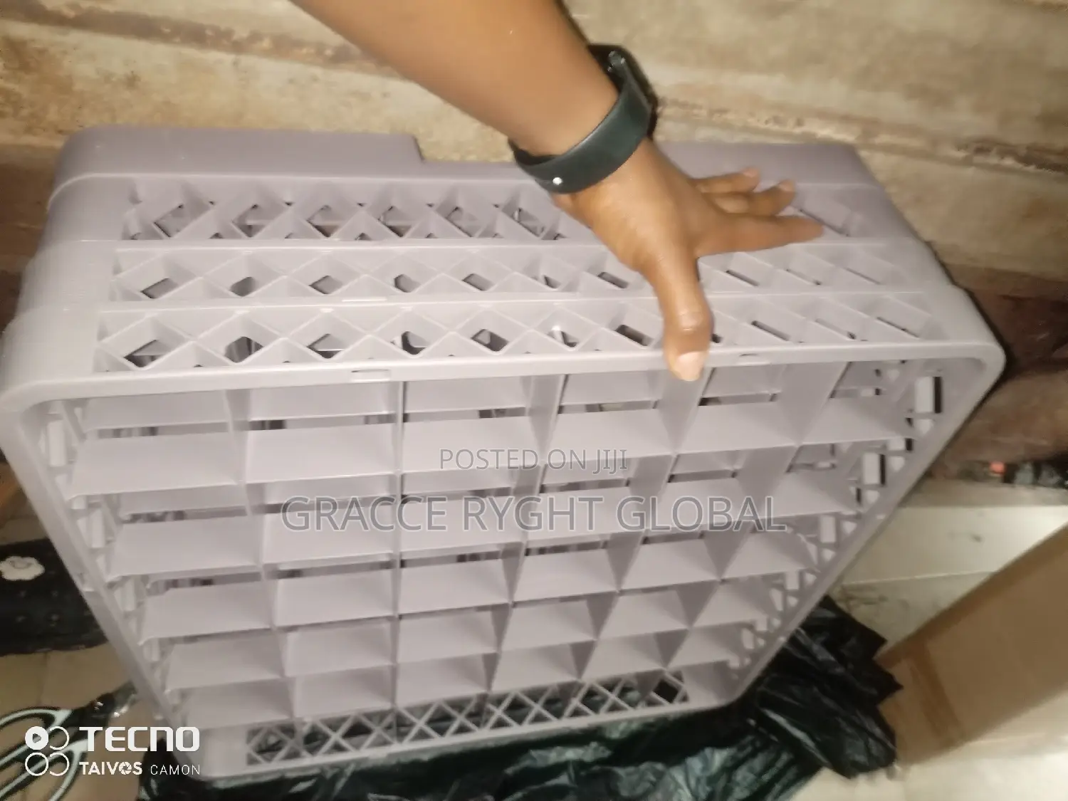 25/36 Grid Plastic Glass Crate for Restaurant and Hotels