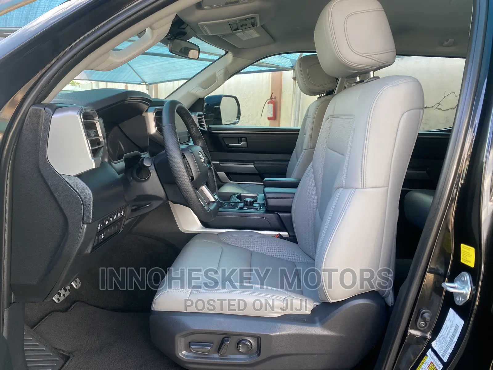 Toyota Tundra 2023 Black