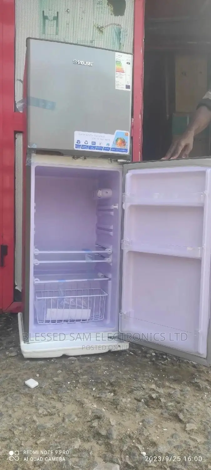 New One Snowsea Fridge Double Door 138L Fast Ice Maker 2 Yrs