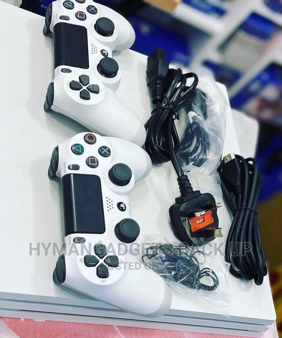 Sparkling White Grade a London Used Ps4 Pro ITB With 2pads