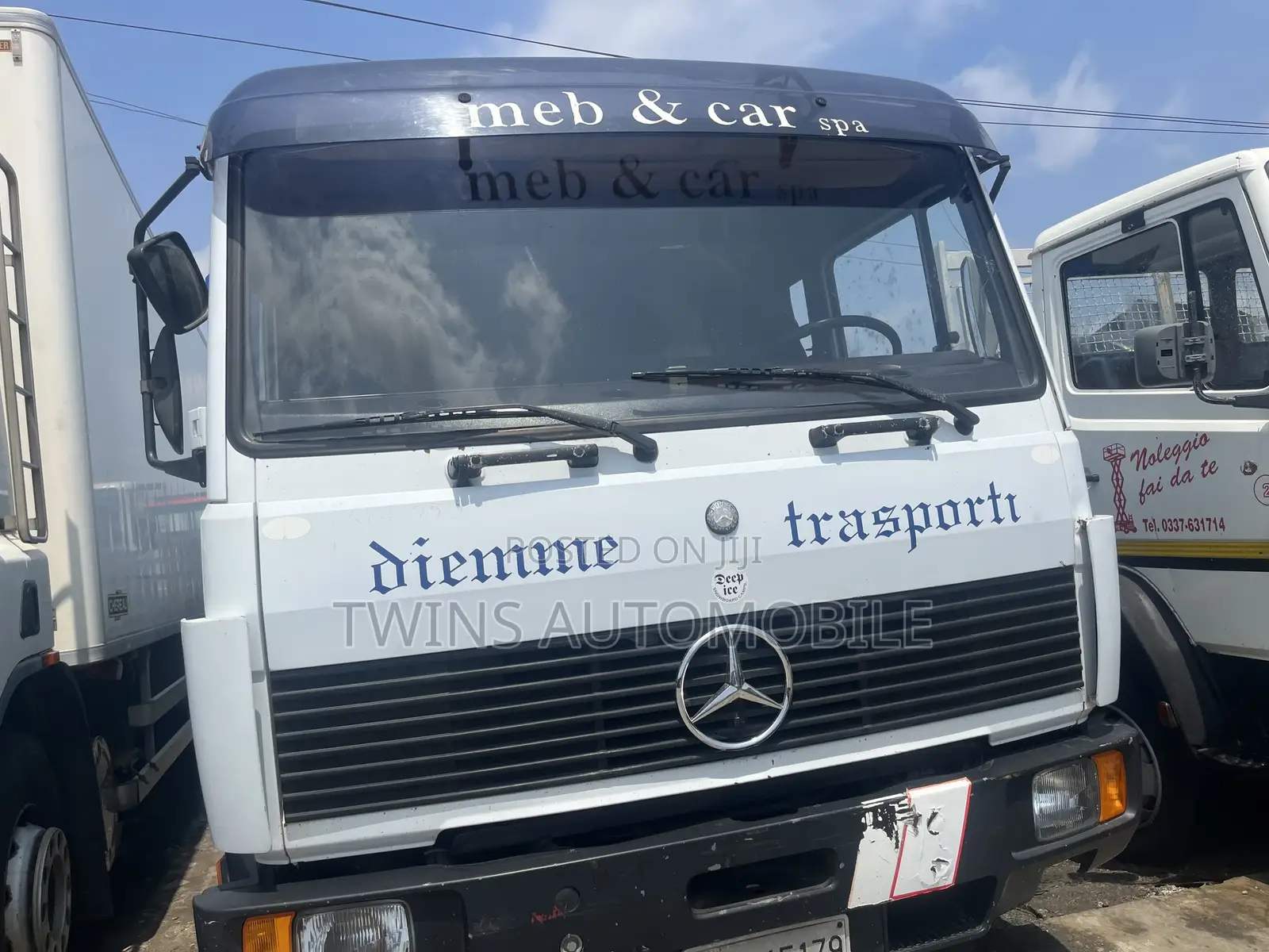 Mercedes-Benz 814 Direct Bucket