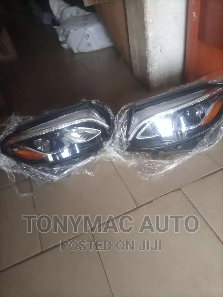 Mercedes-Benz GLC300 Headlights LED Lights Lastest