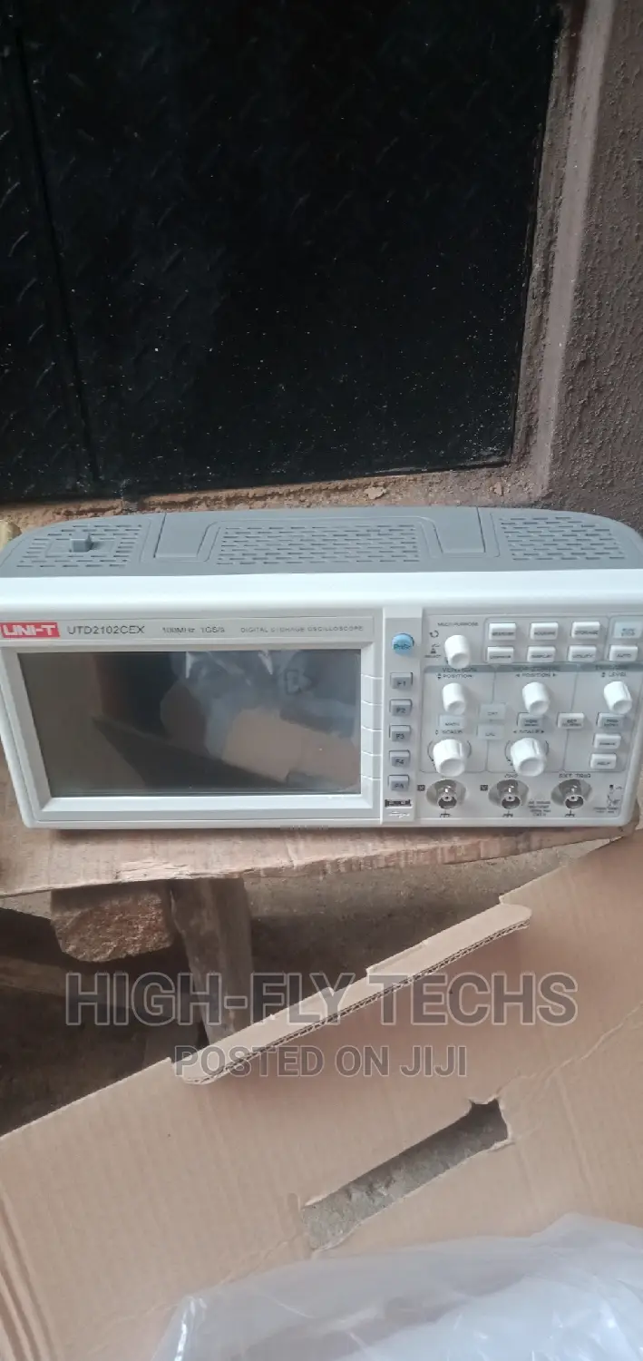 UNI-T UTD2102CEX Digital Oscilloscope - Dual Channel 100MHZ