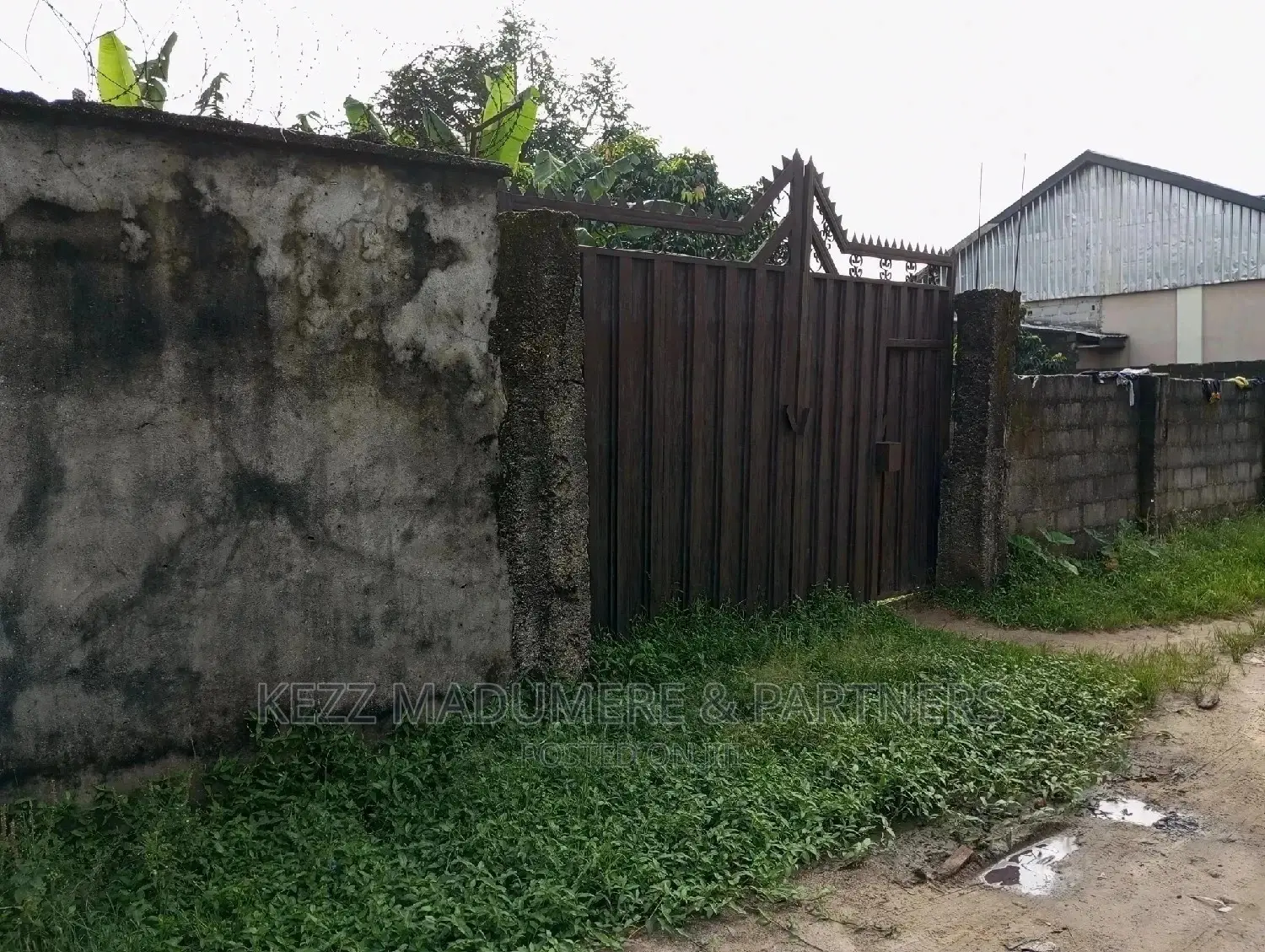 For Sale: Cofo 8 Plots at Aba Rd